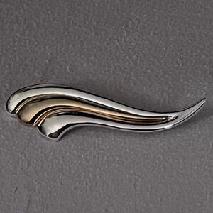 TAT Two-Tone Gold/Silver Wave Design Brooch/Pin